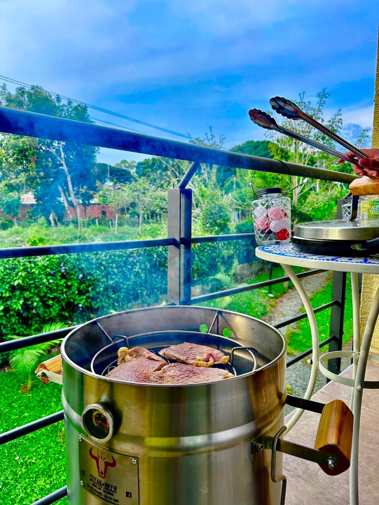 Apartamento Privado Vacacional A 5M Del Aeropuerto, 20 Minutos Del Parque Del Cafe Y Centro De Armenia Con 4 Piscinas, 3 Jacuzzi, Sauna By Molca Xperiences 2H Buitenkant foto